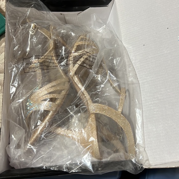 Sizzle coloriffic nude  heel w stones - Picture 5 of 6